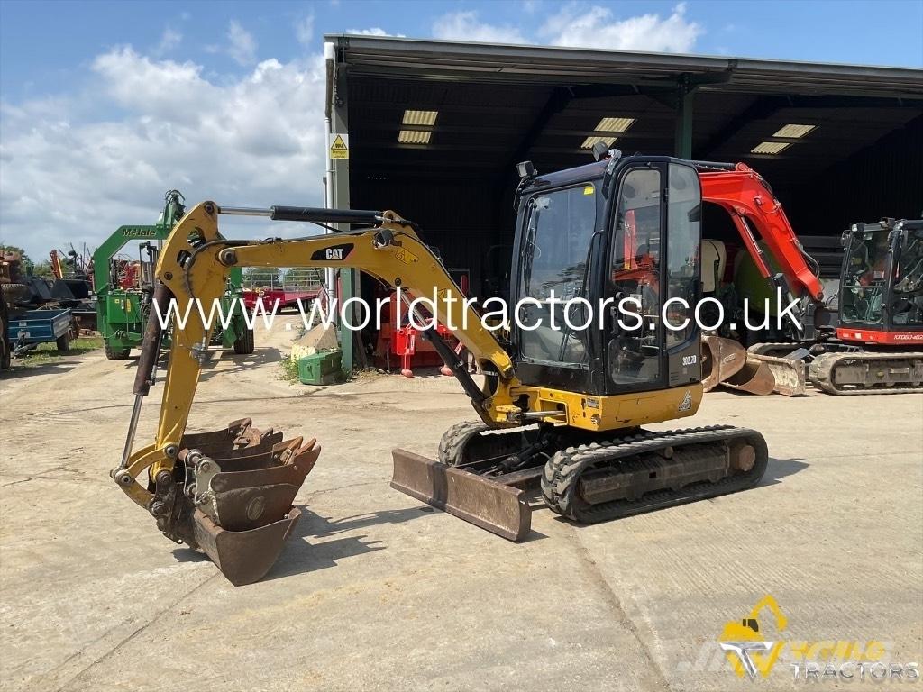 CAT 302.7 D Miniescavadeiras
