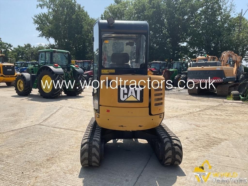 CAT 302.7 D Miniescavadeiras