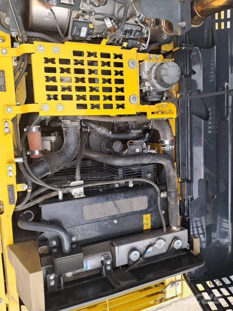 Komatsu PC210LCI-11 Escavadeiras de esteiras