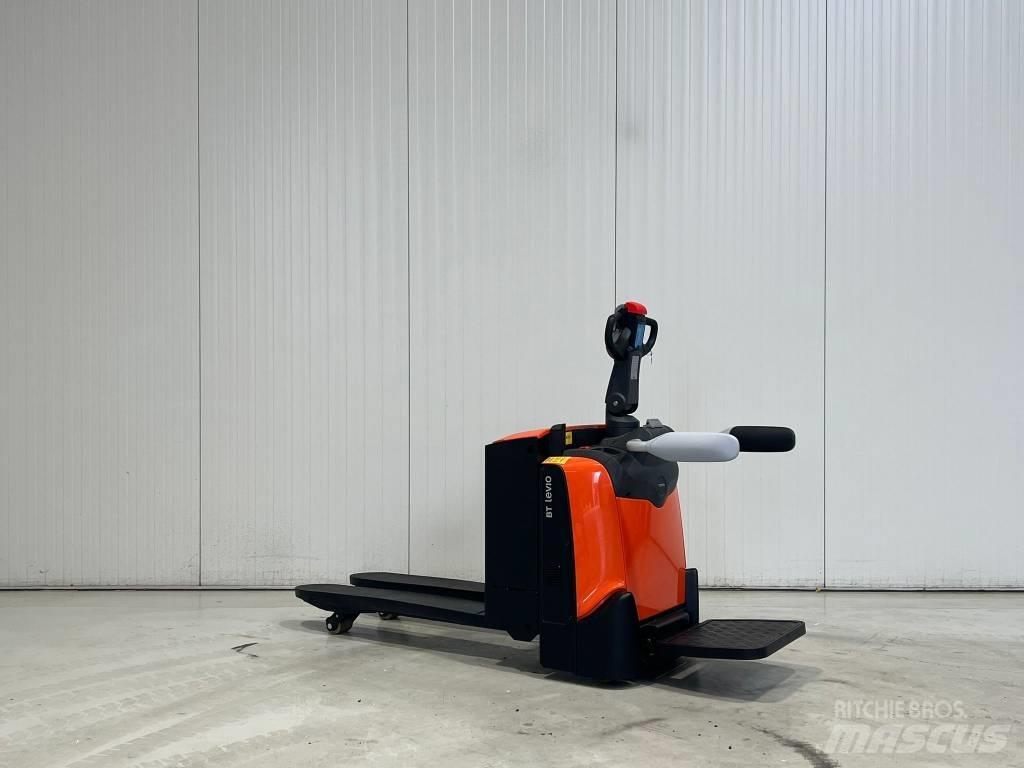 BT LPE200 B Porta-paletes com plataforma