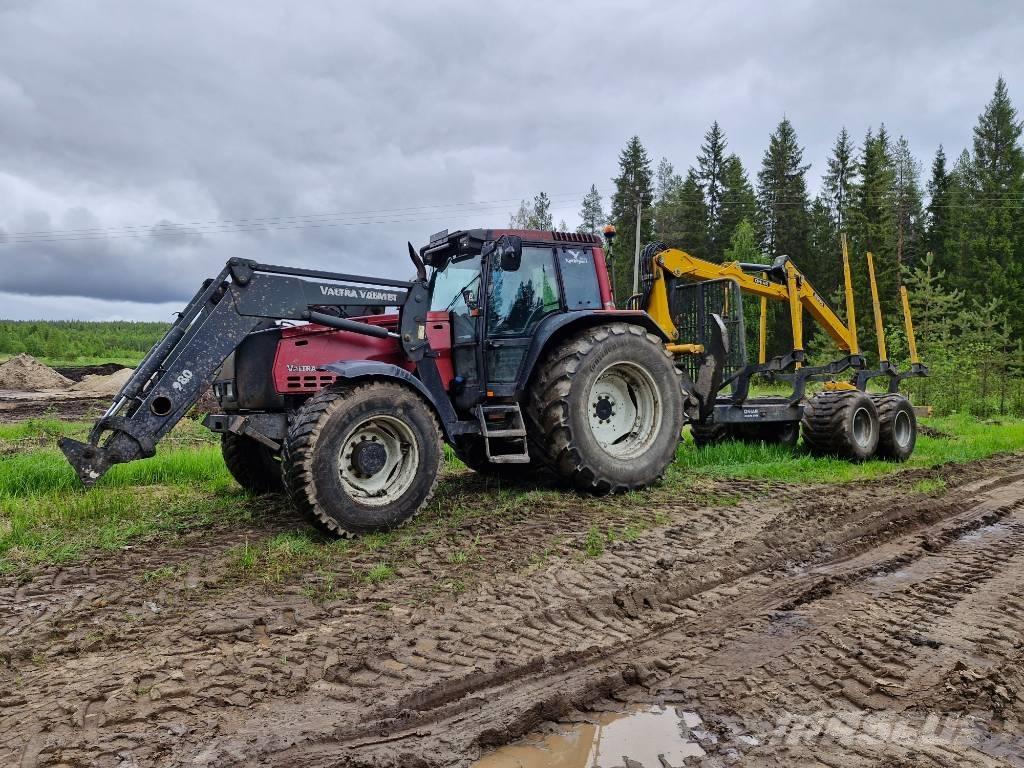 Valtra 8450 Hitech Tratores Agrícolas usados