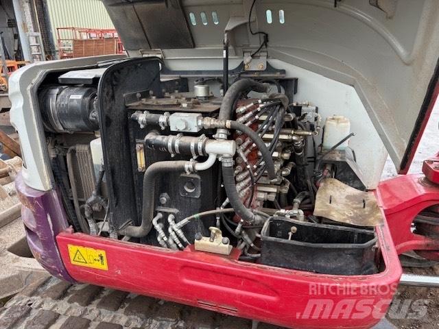 Takeuchi TB 260 Miniescavadeiras