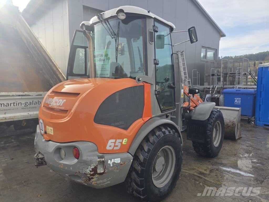 Atlas AR 65 Carregadeiras de rodas