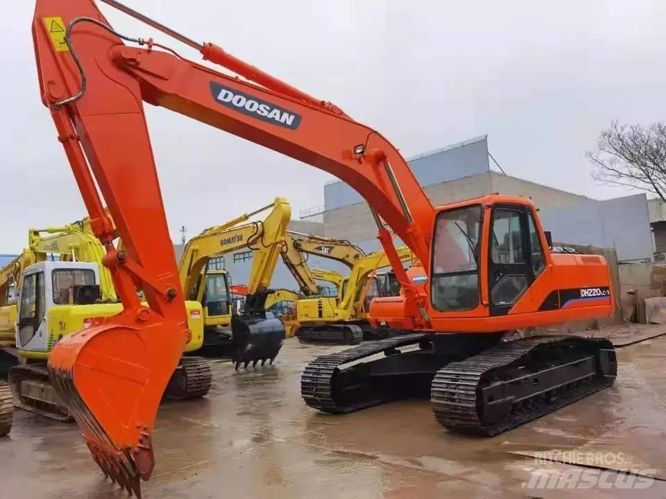 Doosan DH 220 Escavadeiras de esteiras