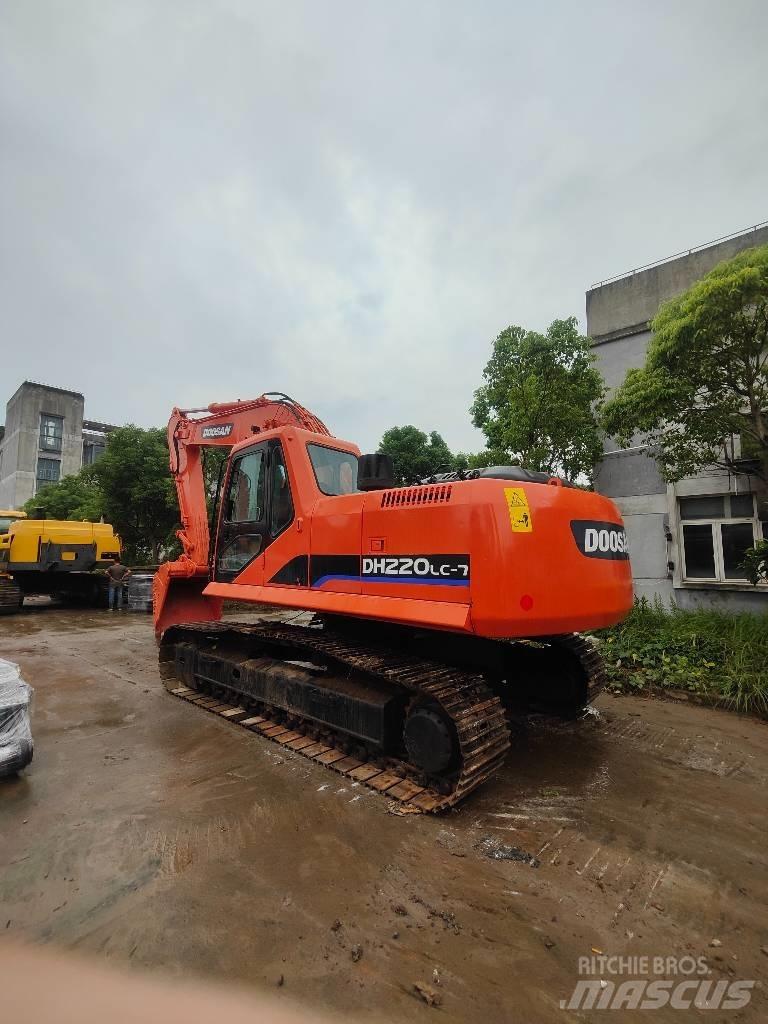 Doosan DH 220 Escavadeiras de esteiras