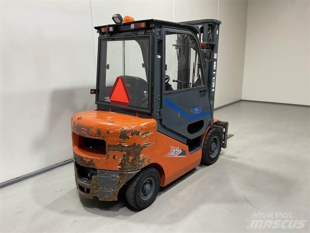 Heli CDCP25 Empilhadores Diesel