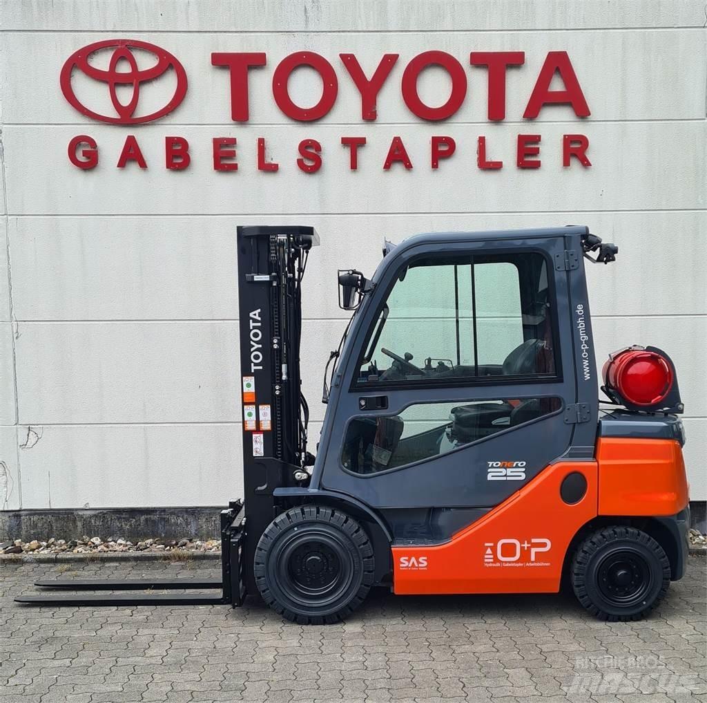 Toyota 02-8FGF25 Empilhadores a gás