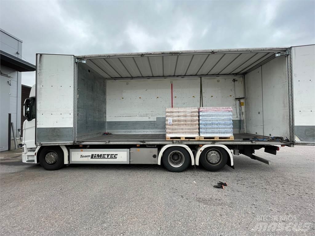 Scania R 500 6X2 Caminhões de caixa fechada