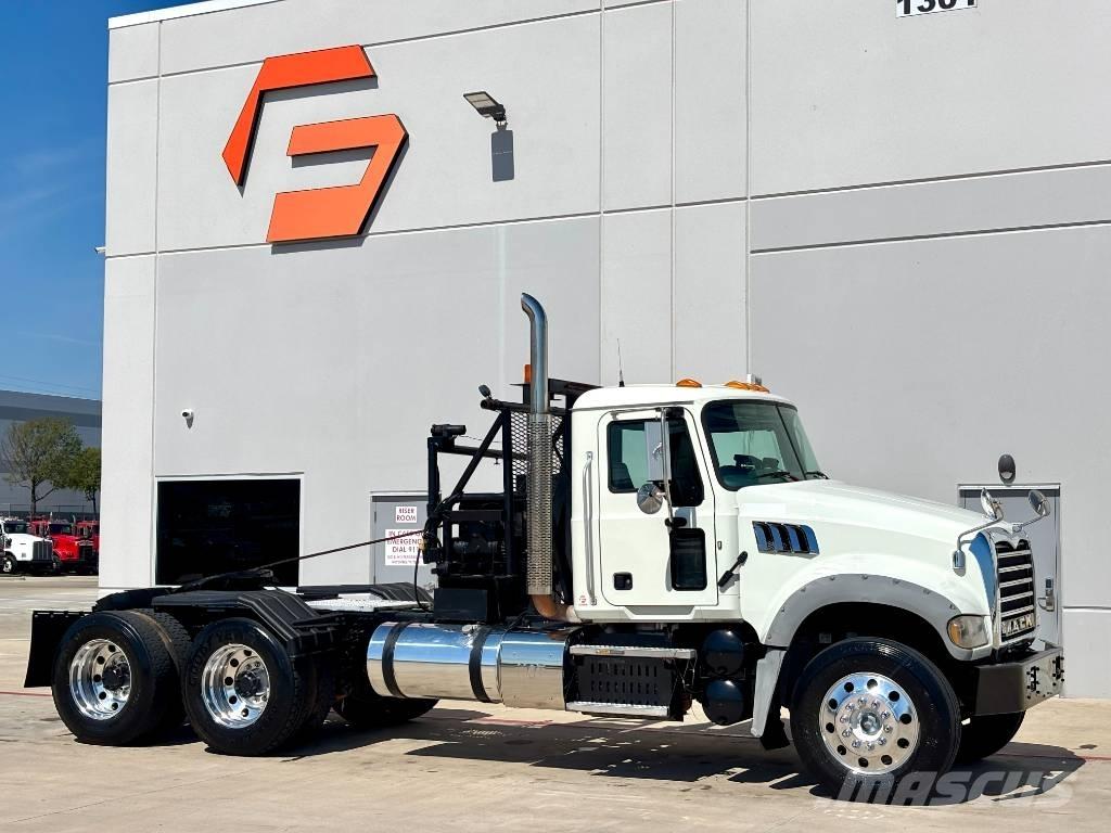Mack GU713 Camiões de Reciclagem
