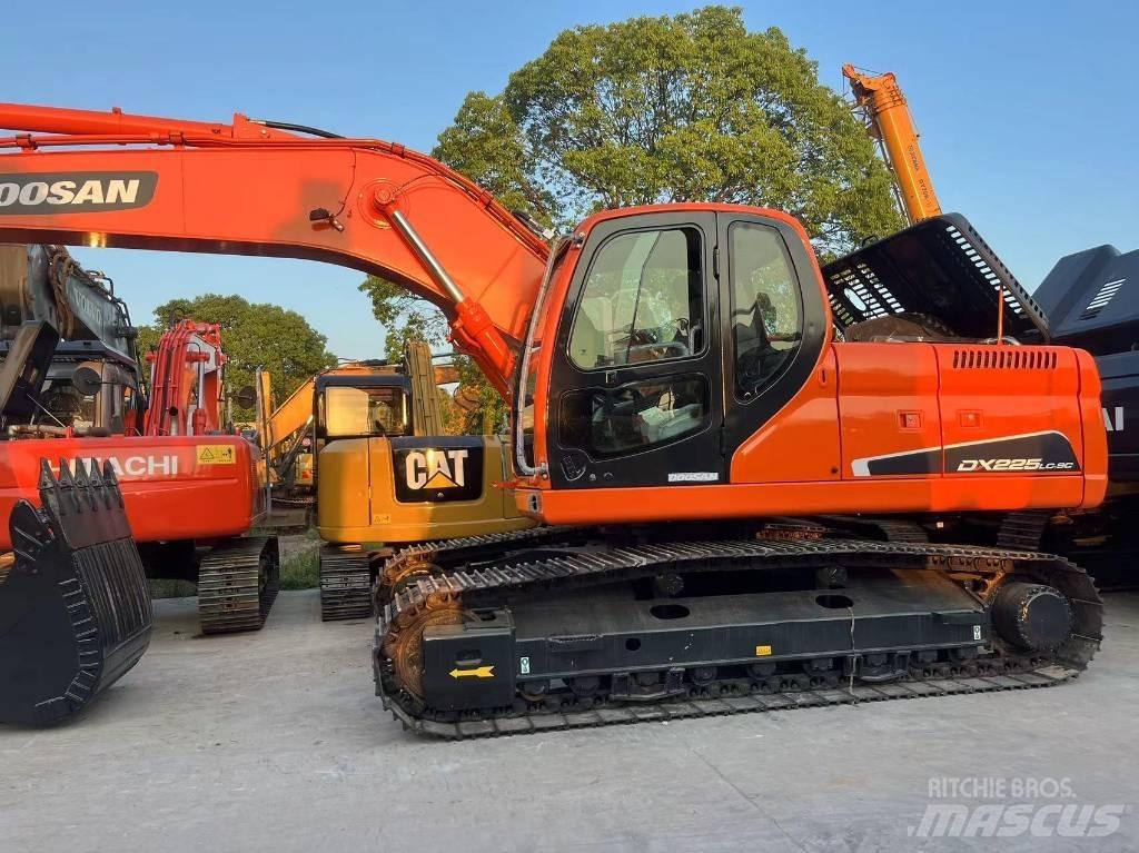 Doosan DX225LC-9C Escavadeiras de esteiras