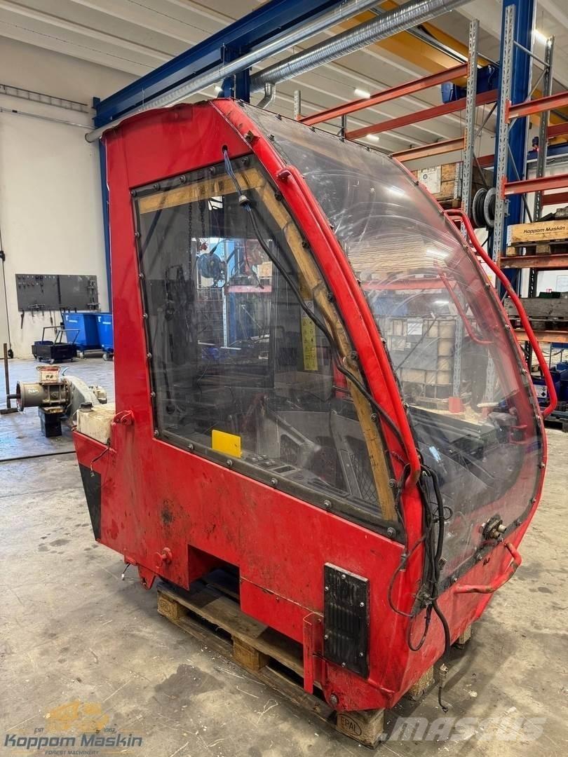 Komatsu 951 Cabina