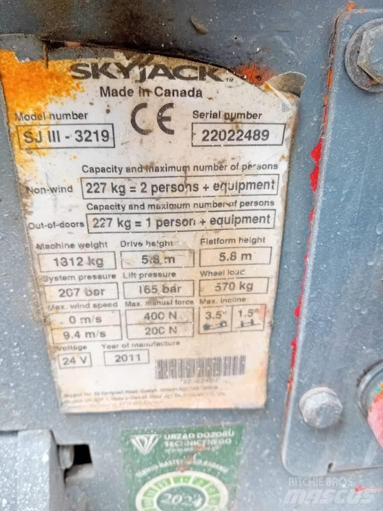 SkyJack 3219 SJ Elevadores de tesoura
