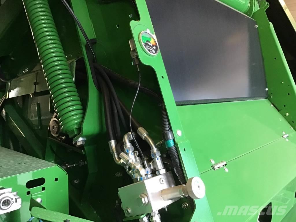 John Deere V461M Enfardadeira de rolos