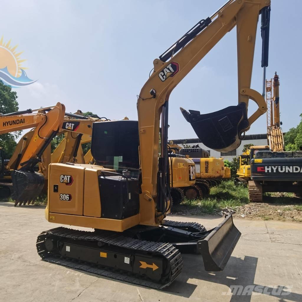 CAT 306 Miniescavadeiras