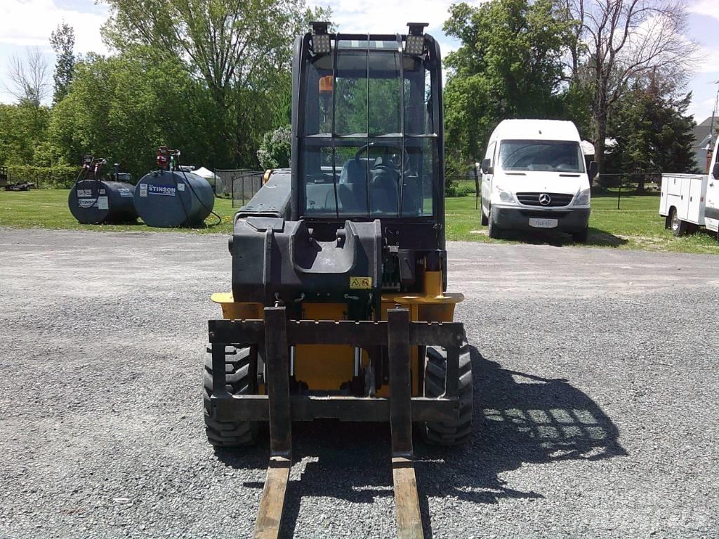 JCB 35 D Empilhadores todo-terreno