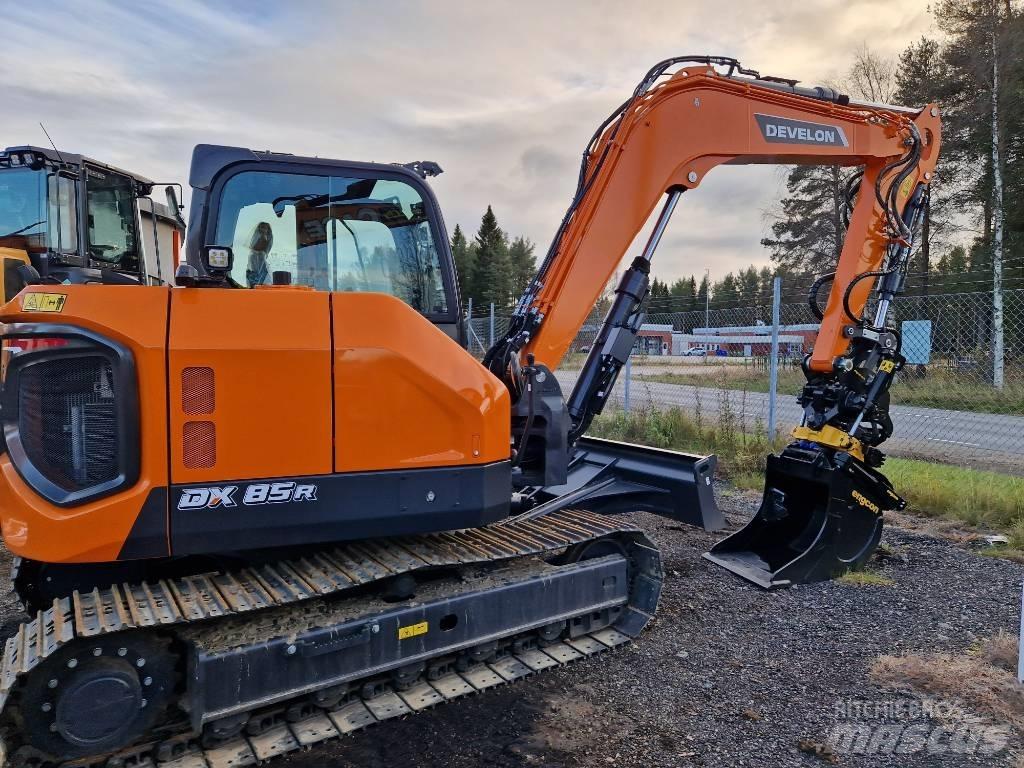 Develon DX 85 R-7 Escavadoras Midi 7t - 12t