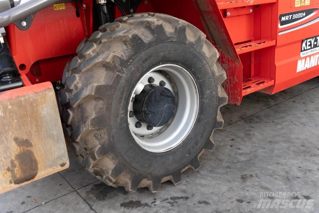 Manitou MRT 3050+ Manipulador telescópico