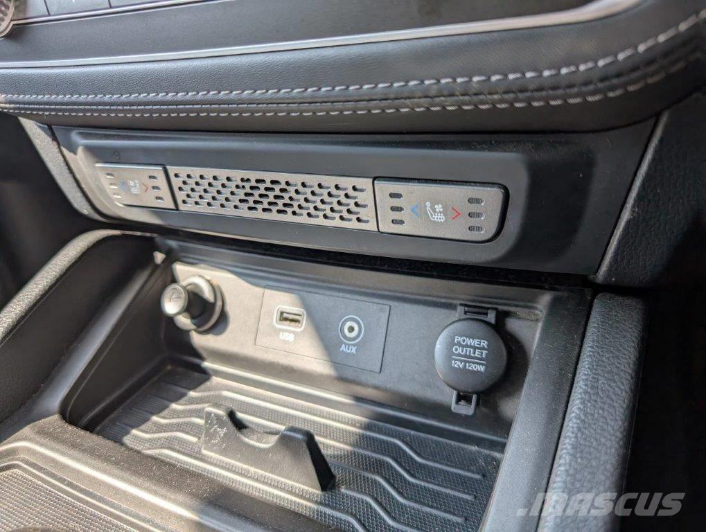 Ssangyong Musso Automóvel