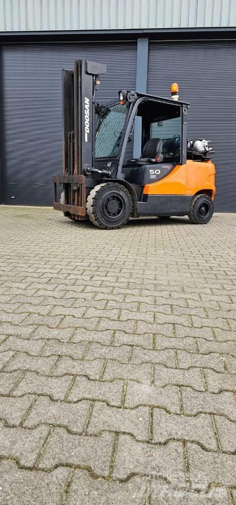Doosan G50SC-5 Empilhadores a gás