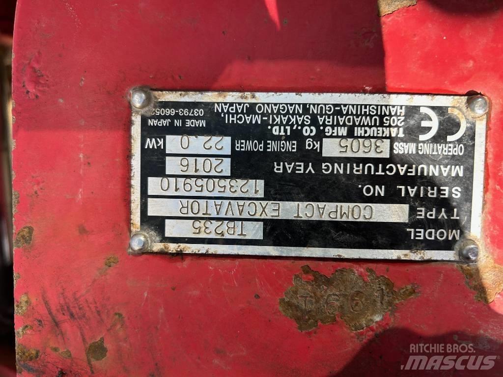 Takeuchi TB 235 Miniescavadeiras