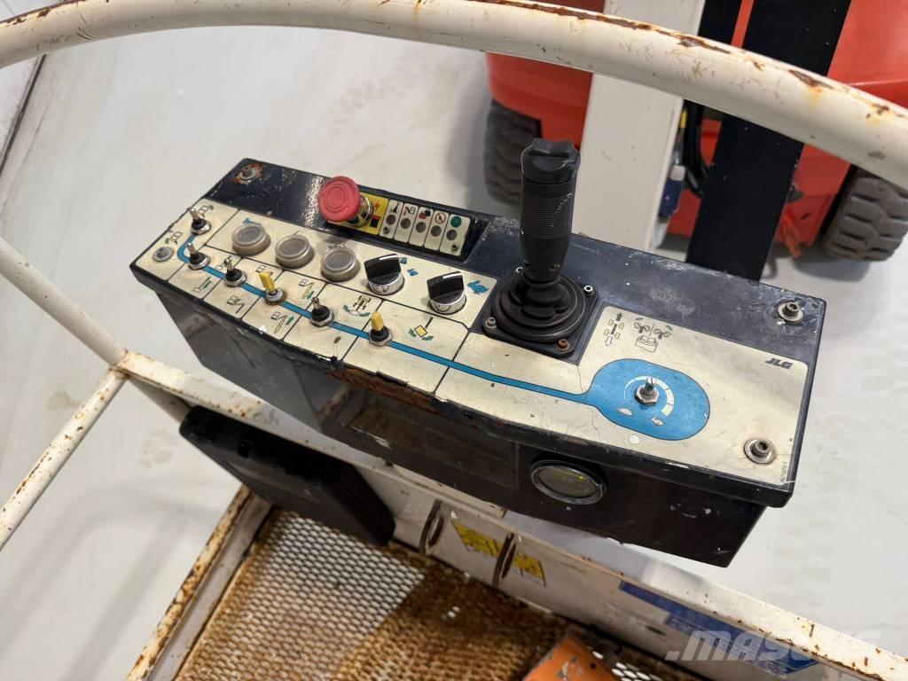 JLG Toucan 1210 Elevadores braços articulados