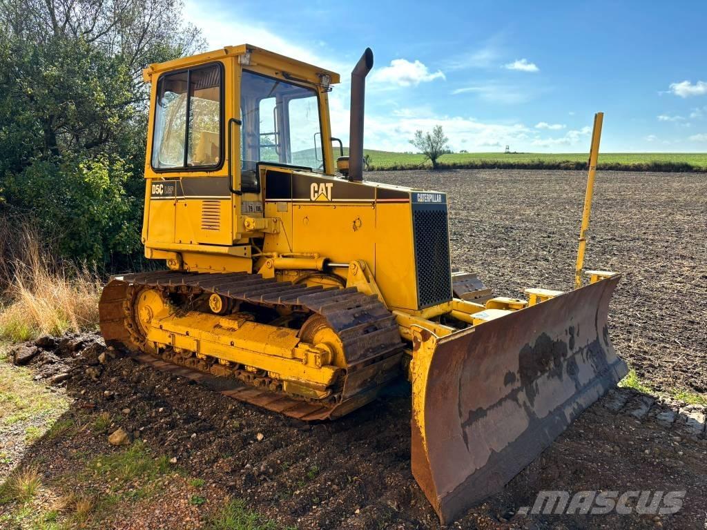 CAT D 5 C Dozers - Tratores rastos