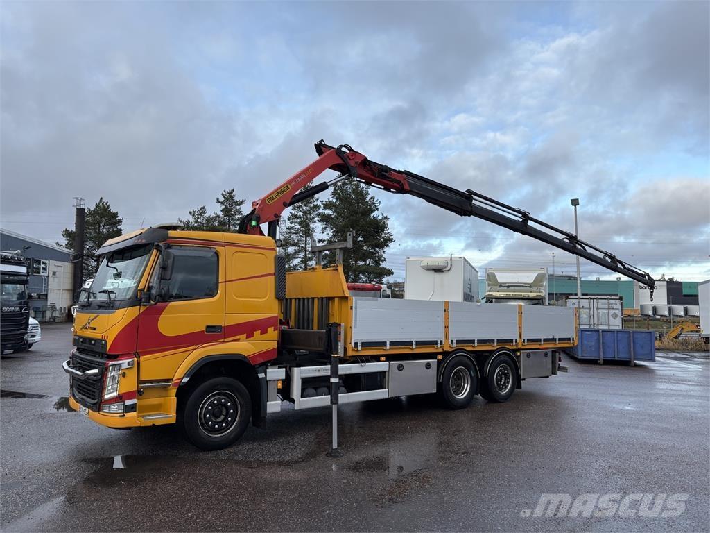 Volvo FM370 6x2 Camiões grua
