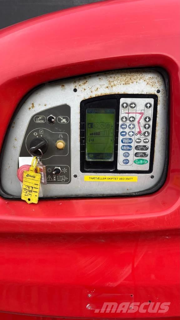 Manitou 180 ATJ Elevadores braços articulados