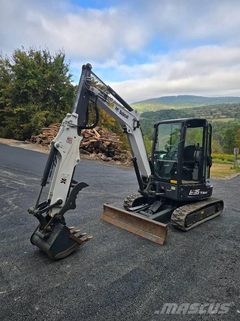 Bobcat E35 Miniescavadeiras