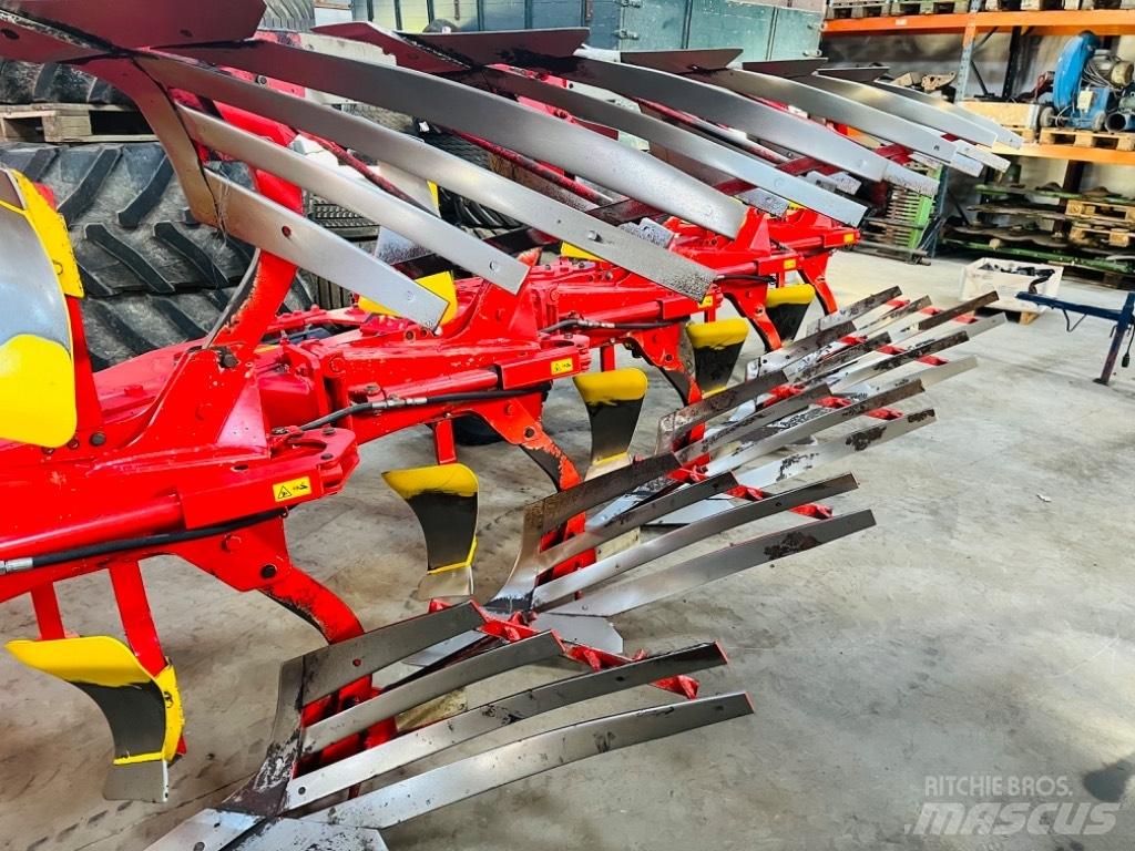 Pöttinger Servo 45 S Charruas reversíveis