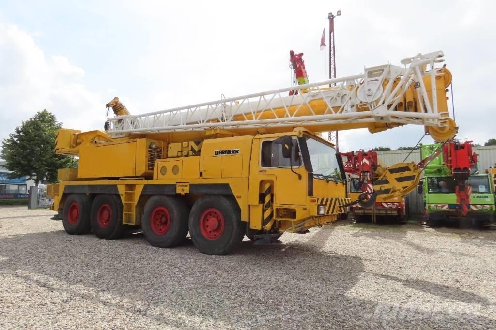 Liebherr LTM 1070-1 Gruas Todo terreno
