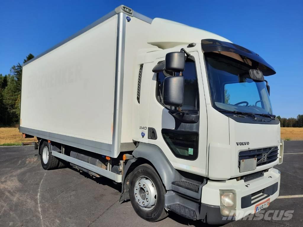 Volvo FL 240 Caminhões de caixa fechada