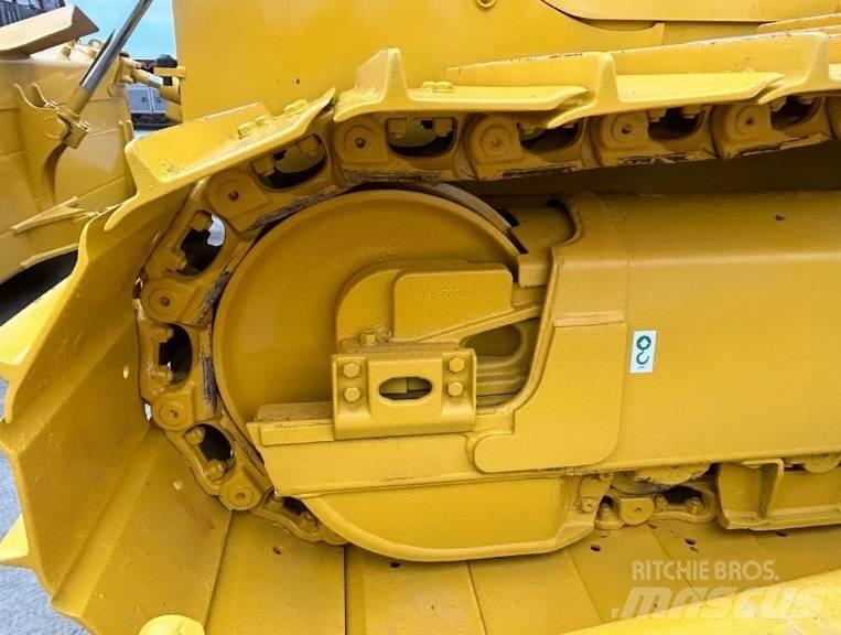 Komatsu D 65PX-18 Dozers - Tratores rastos