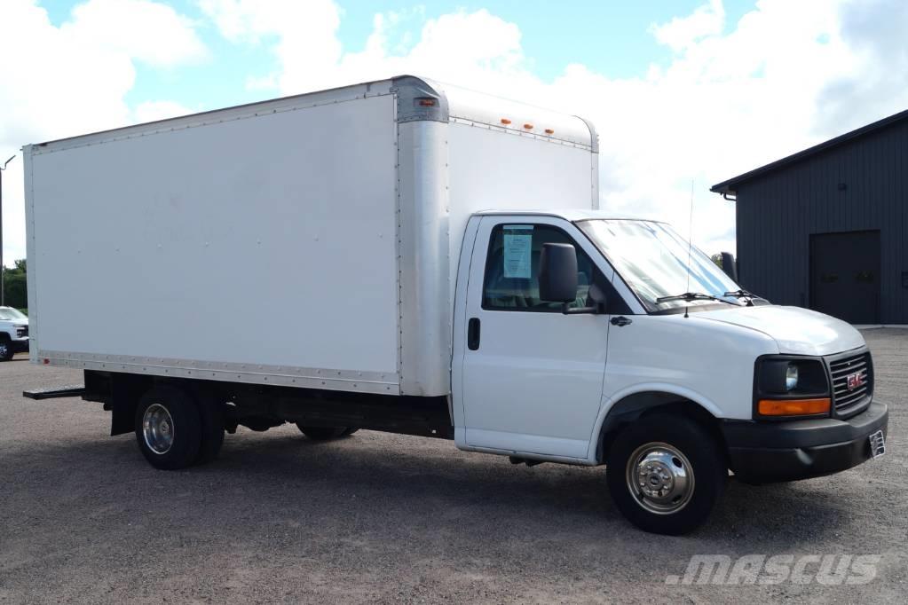 GMC Savana G3500 Caminhões de caixa fechada