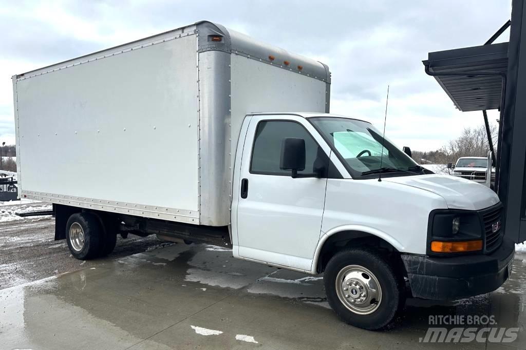 GMC Savana G3500 Caminhões de caixa fechada