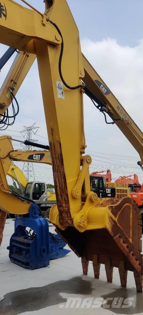Komatsu PC 450 LC-7 Escavadeiras de esteiras
