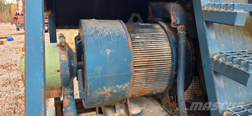 Svedala 736 Britadeiras