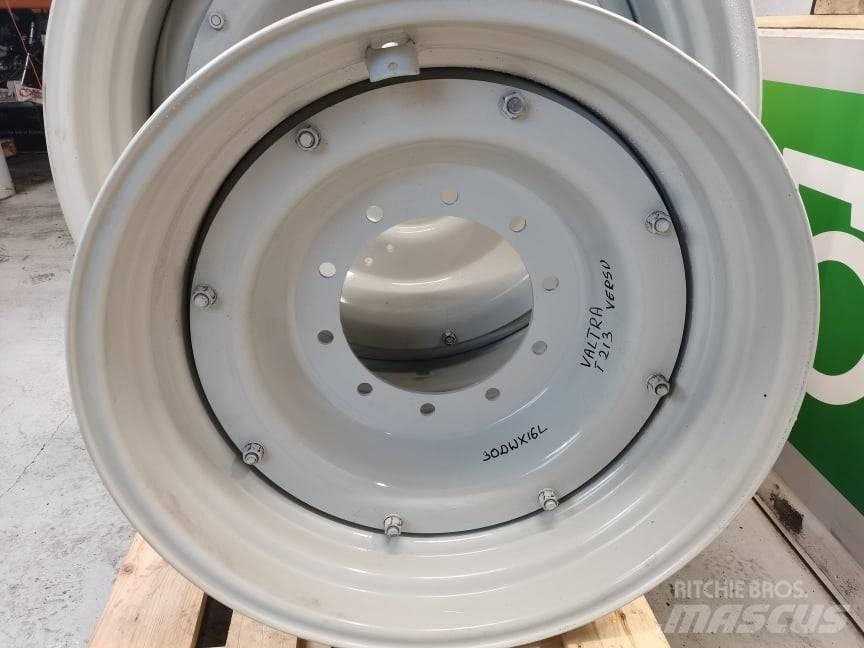 Valtra T R42X20  rim Pneus Agrícolas