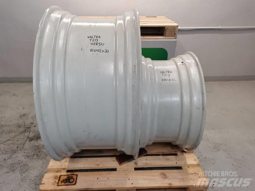 Valtra T R42X20  rim Pneus Agrícolas
