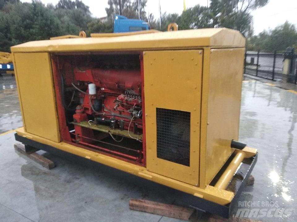 CAT MS-A82 Escavadeiras de esteiras
