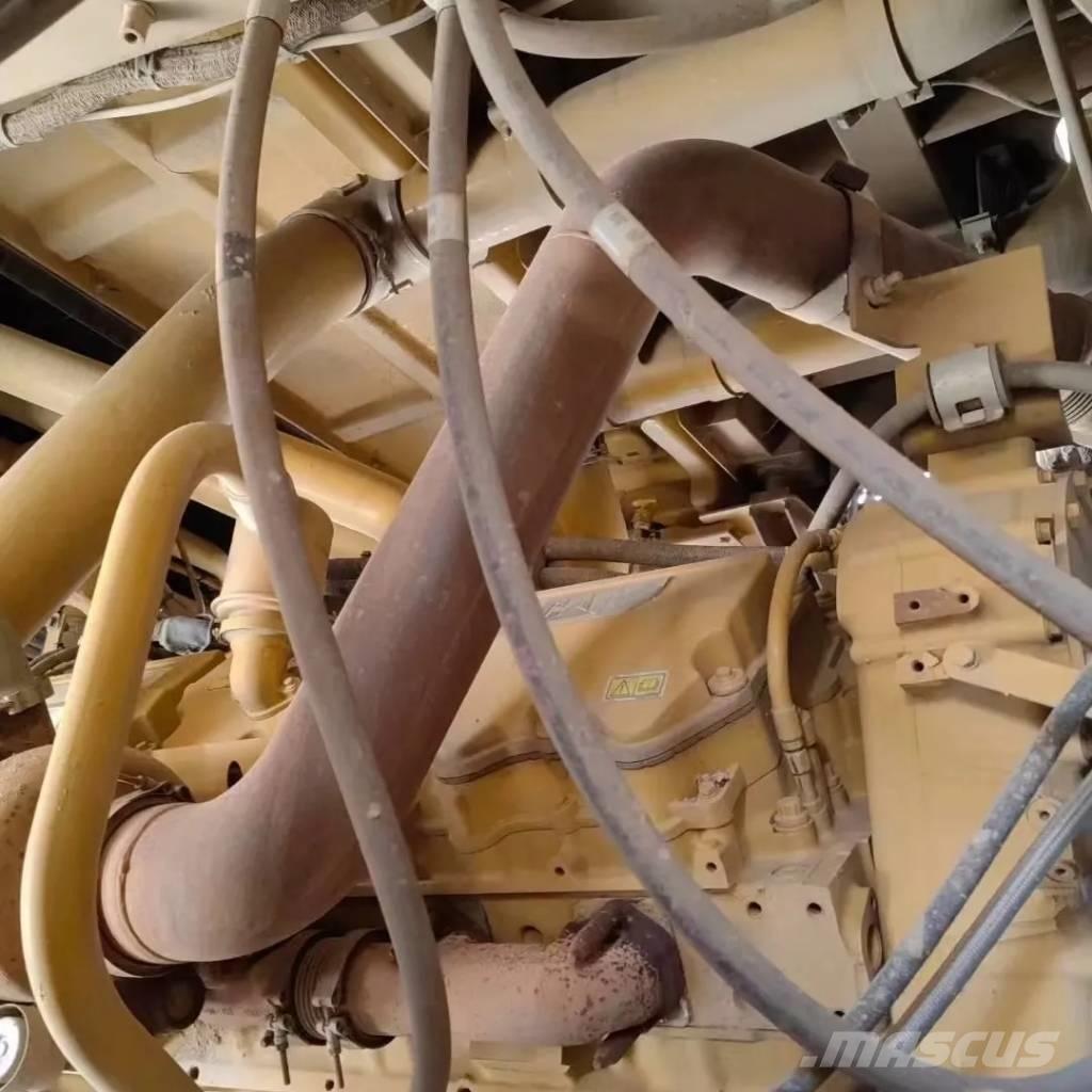 CAT 777 Camiőes basculantes rígidos