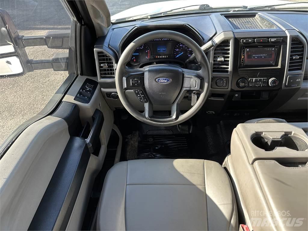Ford F550 Camiões Municipais / Uso Geral