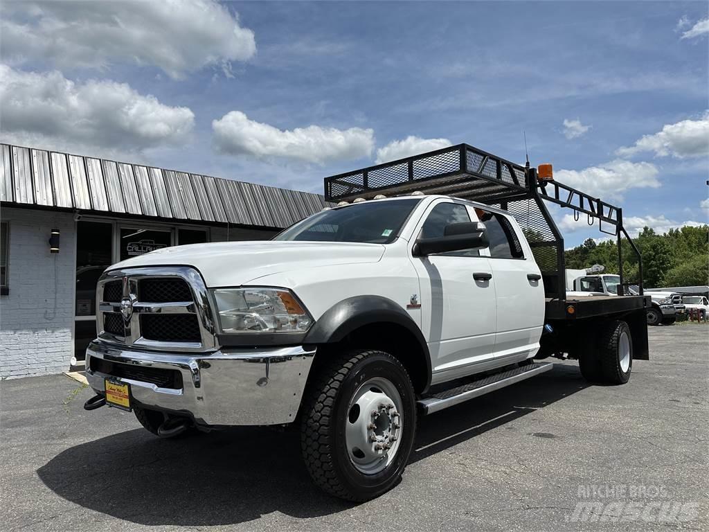 RAM 5500 Camiões estrado/caixa aberta