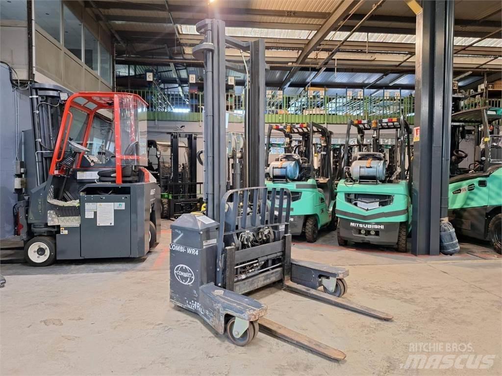 Combilift WR4 Empilhador para operador externo