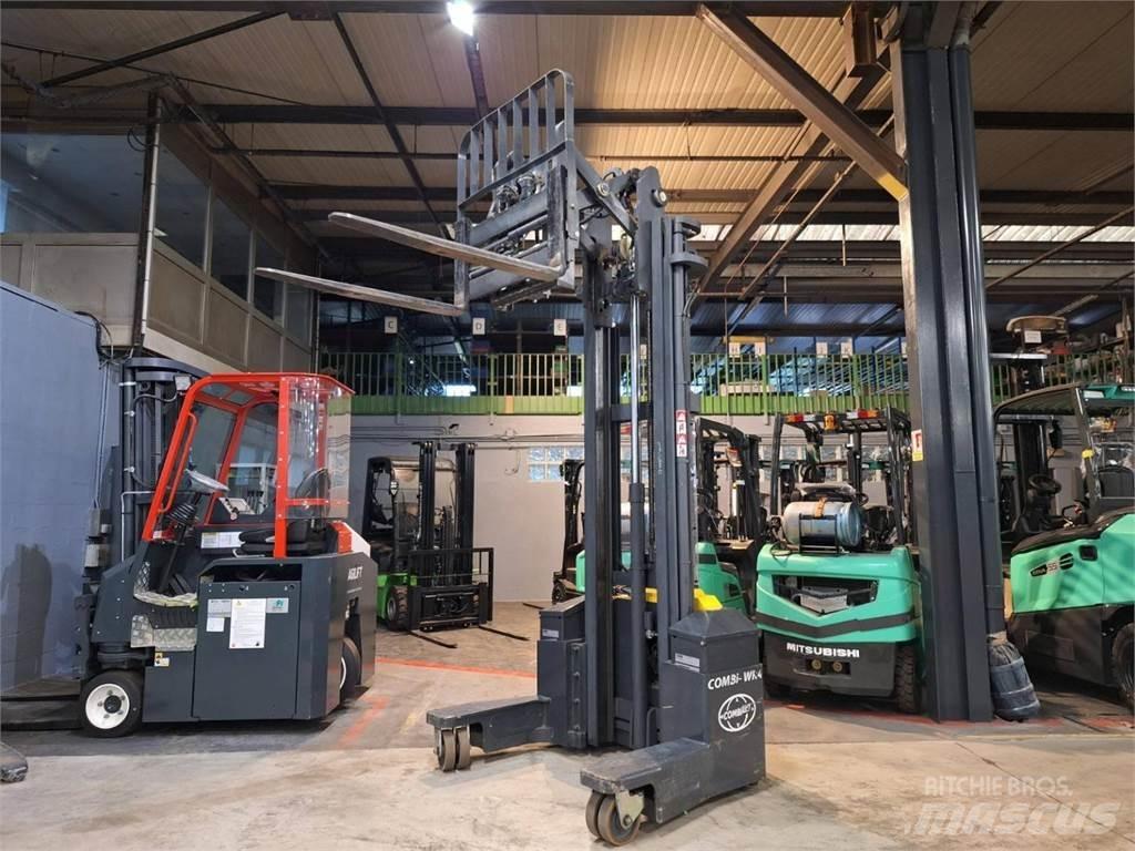 Combilift WR4 Empilhador para operador externo