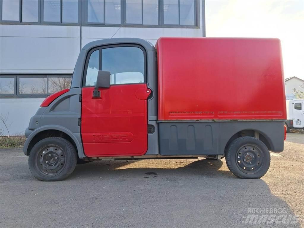 Mega MULTITRUCK Caminhões de caixa fechada