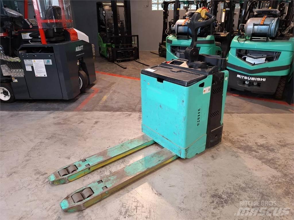 Yale MP20X Empilhador para operador externo
