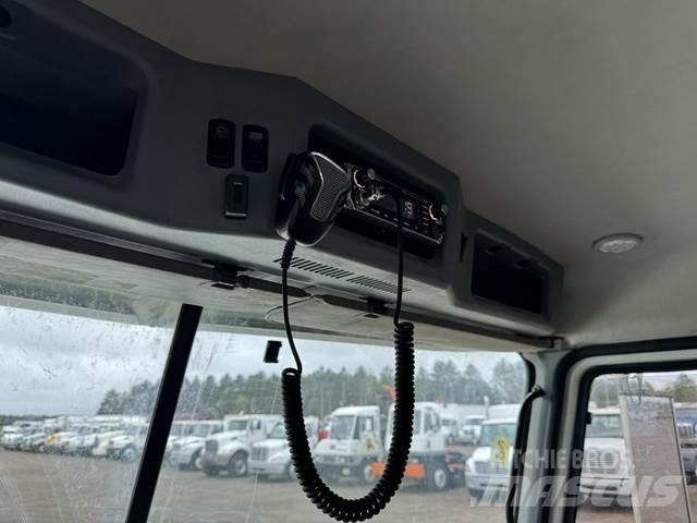Mack GRANITE Outros