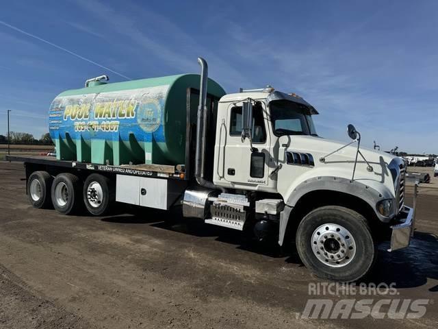 Mack GRANITE Outros