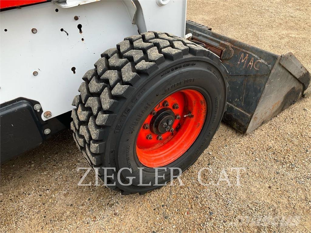 Bobcat S250 Minicarregadeiras